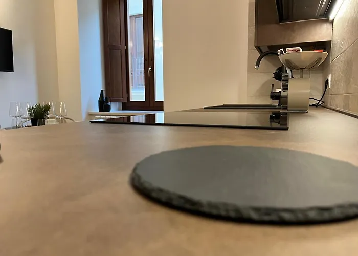 In Media Urbe - Intero LʼAquila