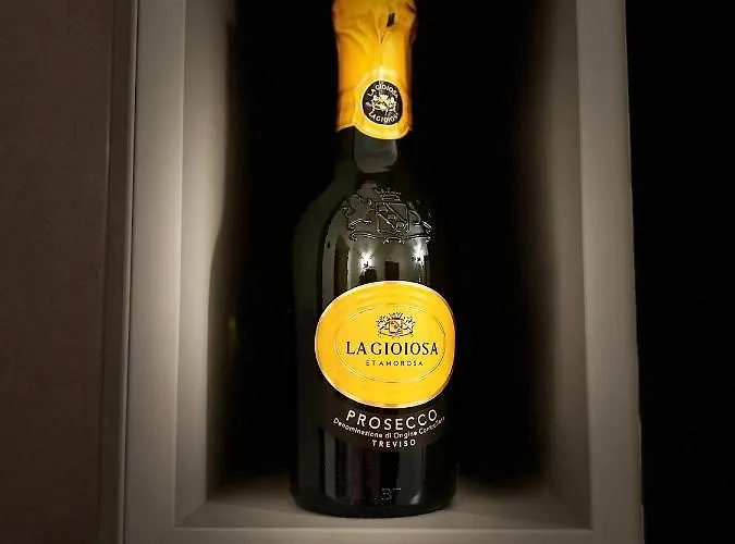 In Media Urbe - Intero *