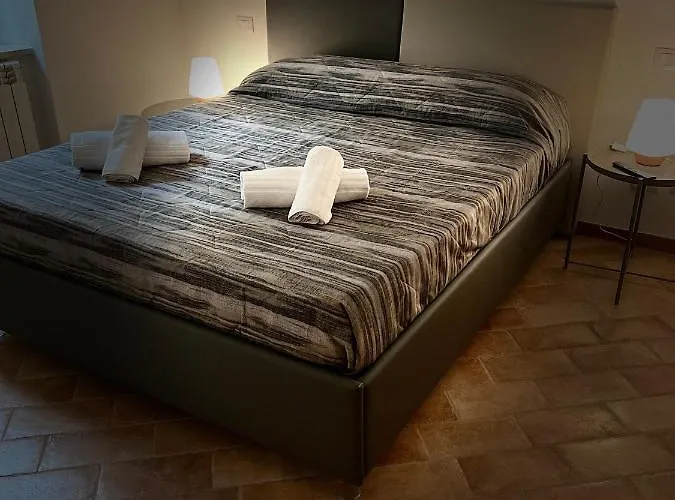 In Media Urbe - Intero * LʼAquila